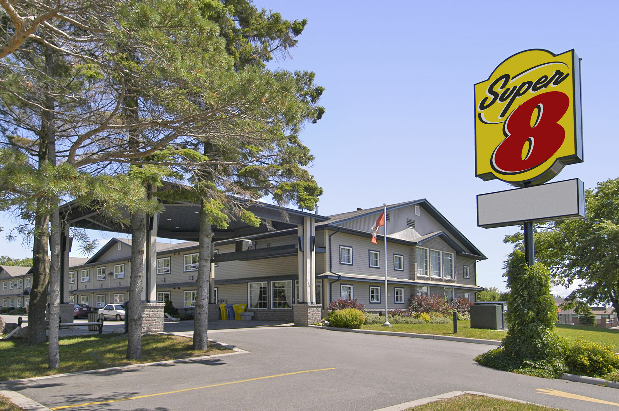 Super 8 By Wyndham Sault Ste Marie On Hotel Exterior foto